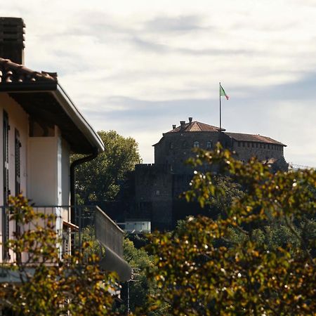 Casa Di Iaio - 90 M2 Apt With Free Wi-Fi, Netflix, Home Cinema & Parking ゴリツィア エクステリア 写真