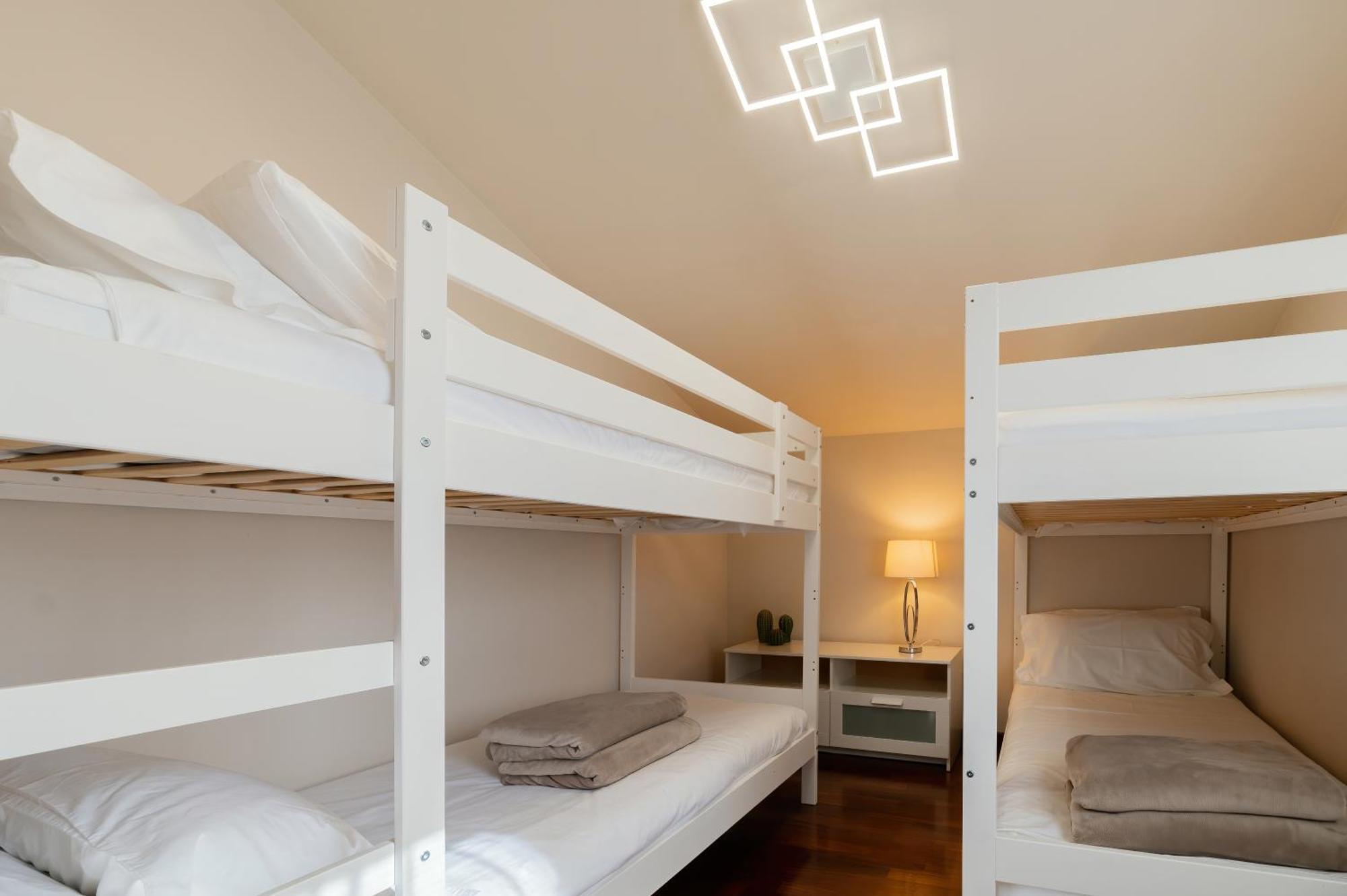 Casa Di Iaio - 90 M2 Apt With Free Wi-Fi, Netflix, Home Cinema & Parking ゴリツィア エクステリア 写真